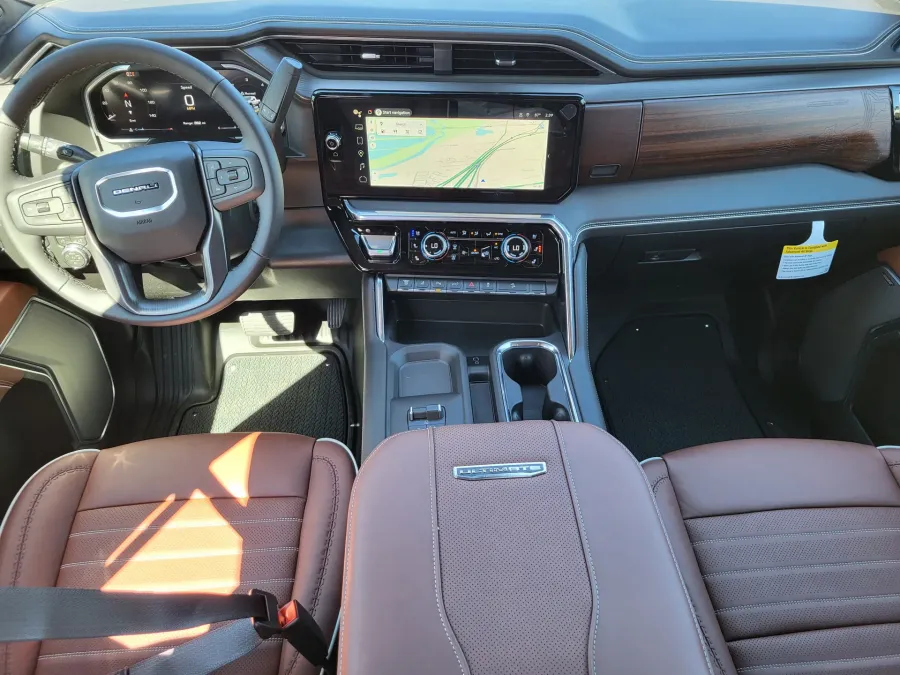 2026 GMC Sierra 2500HD Denali Ultimate | Photo 21 of 25