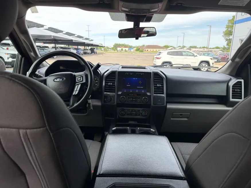 2020 Ford F-150 Lariat | Photo 11 of 20