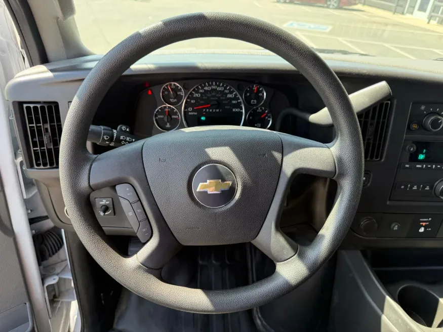 2025 Chevrolet Express 2500 Work Van | Photo 9 of 21