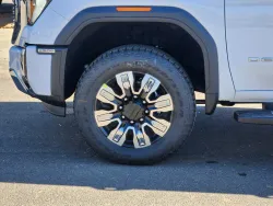 2026 GMC Sierra 2500HD Denali | Thumbnail Photo 21 of 31