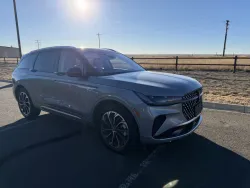 2024 Lincoln Nautilus Reserve | Thumbnail Photo 4 of 22