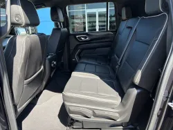 2024 GMC Yukon XL SLT | Thumbnail Photo 11 of 22