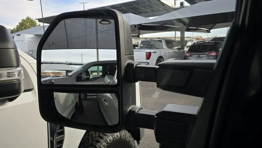 2026 Ford Super Duty F-350 | Photo 10 of 30