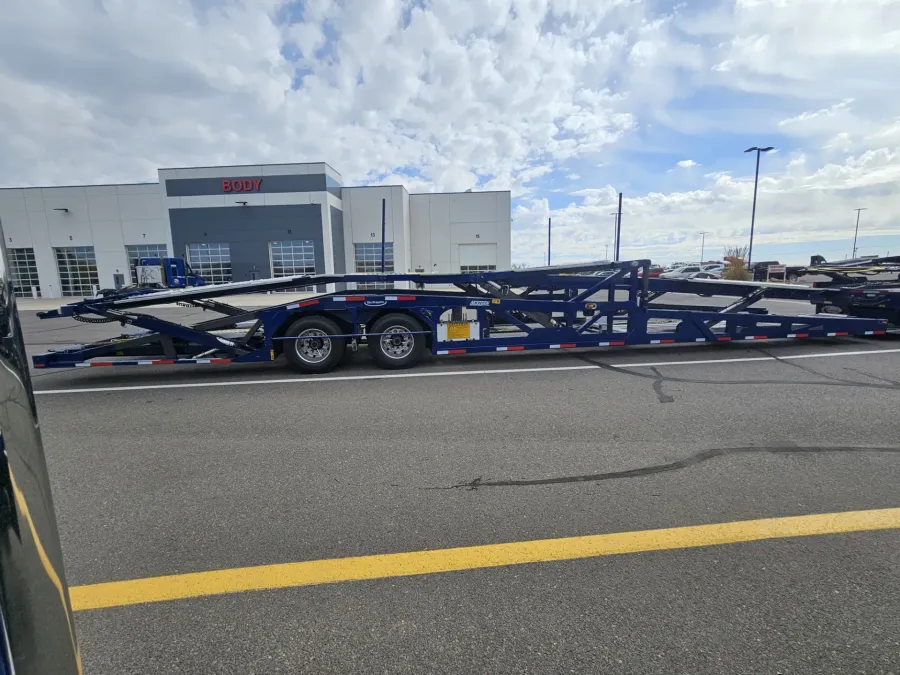 2021 Western Star 4900FA | Photo 11 of 30