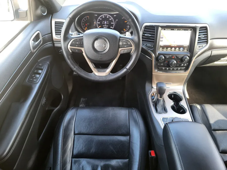 2017 Jeep Grand Cherokee Limited | Photo 25 of 32