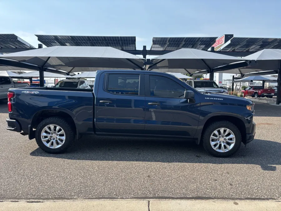 2020 Chevrolet Silverado 1500 Custom | Photo 5 of 18
