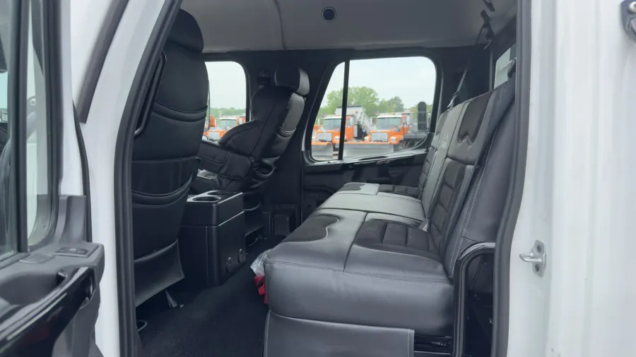 2025 Freightliner M2 106 Summit Hauler | Photo 15 of 22