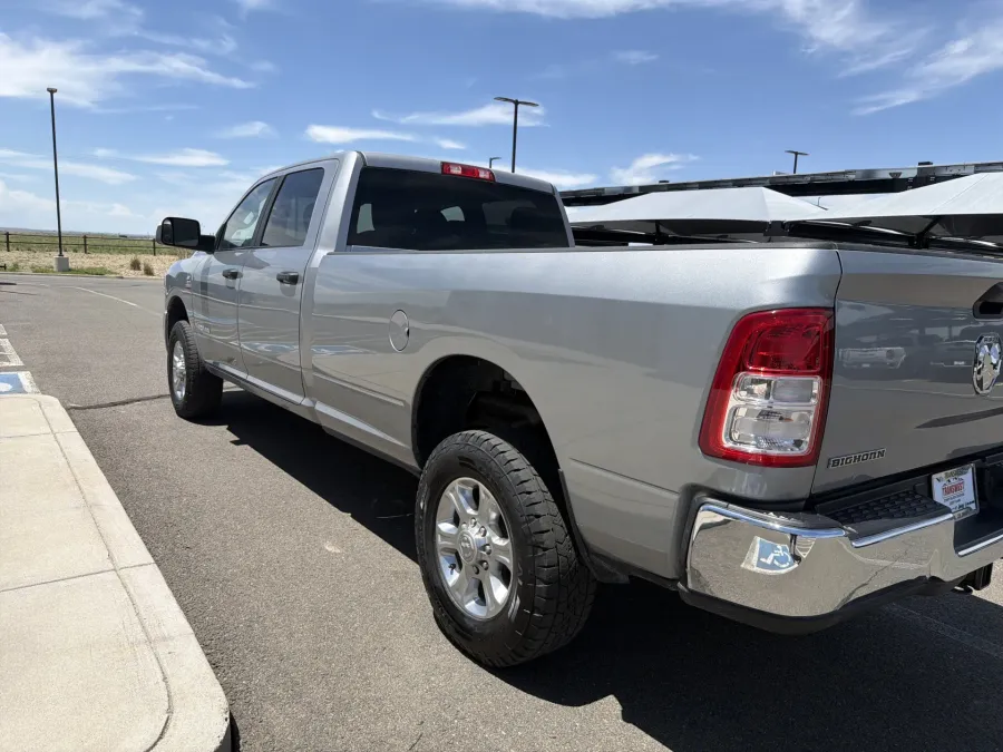 2022 RAM 2500 Big Horn | Photo 6 of 20