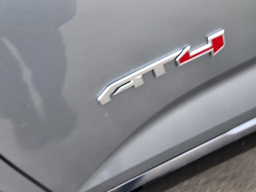 2026 GMC Terrain AT4 | Photo 7 of 23