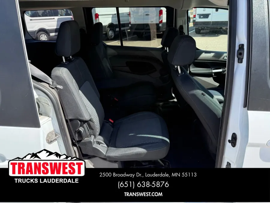 2020 Ford Transit Connect XLT | Photo 7 of 22