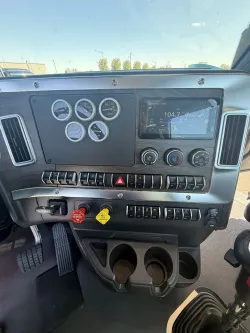 2027 Western Star 49X | Thumbnail Photo 10 of 12