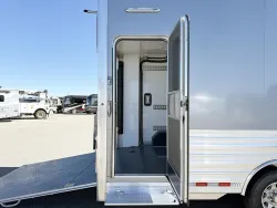 2024 Cimarron Freedom LQ | Thumbnail Photo 13 of 26