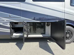 2026 Newmar King Aire 4531 | Thumbnail Photo 29 of 35