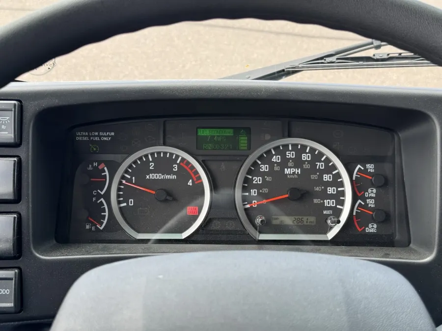 2026 Isuzu FVR | Photo 16 of 20