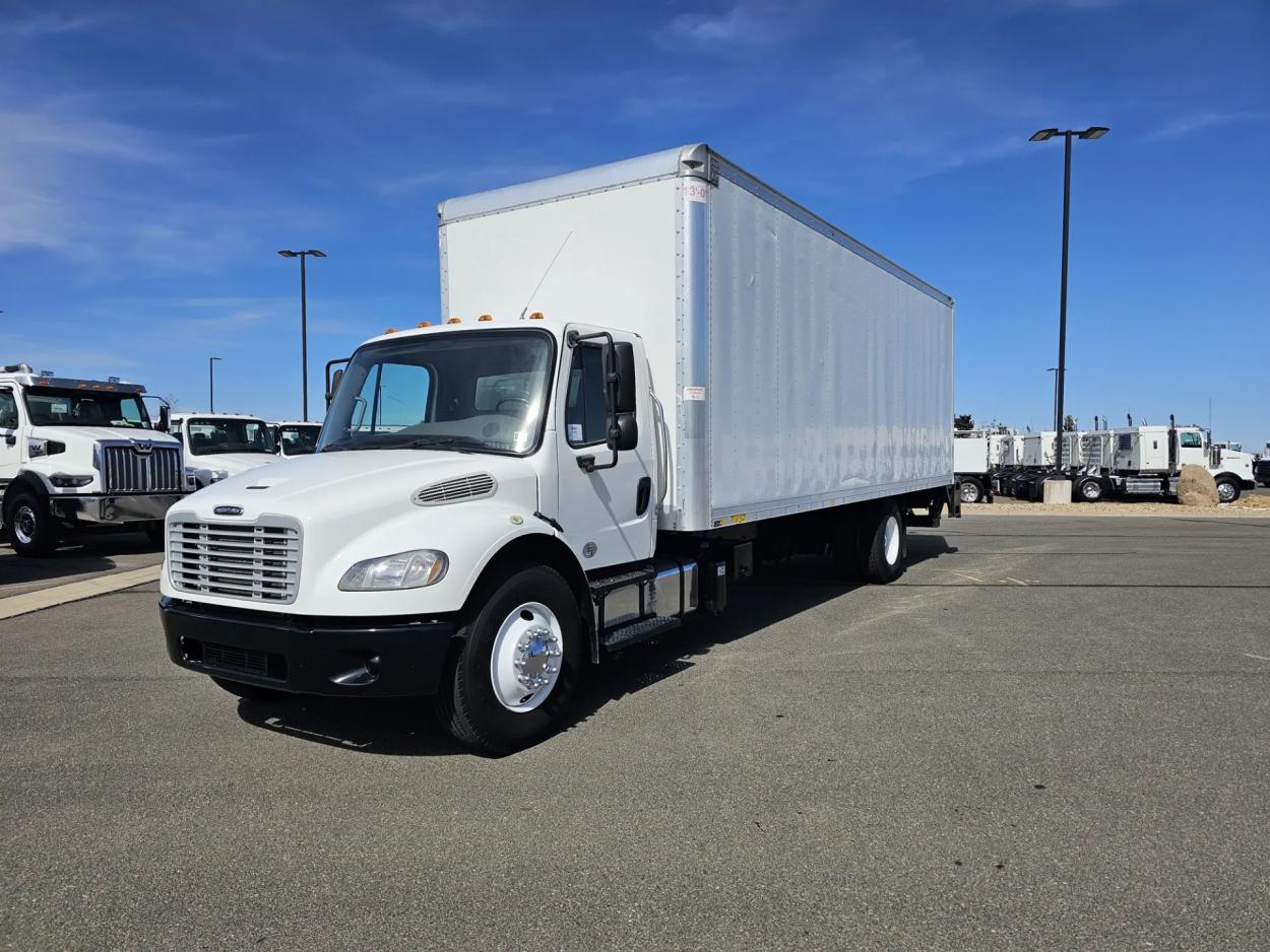 2018 Freightliner M2 106 | Photo 1 of 37