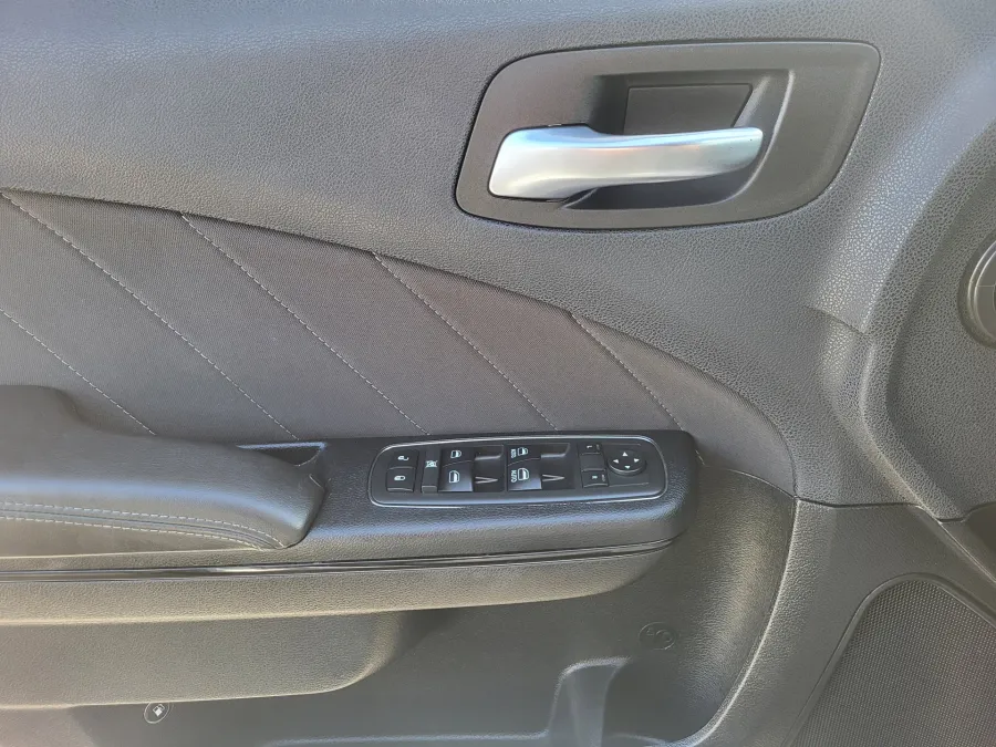 2018 Dodge Charger GT | Photo 26 of 35