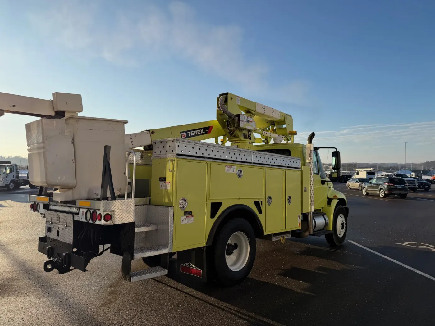 2013 International 4300 | Photo 4 of 10