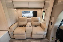 2026 Tiffin Wayfarer 25XPW | Thumbnail Photo 10 of 19