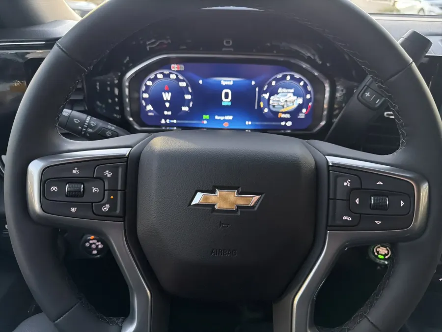 2026 Chevrolet Silverado 2500HD LTZ | Photo 18 of 20