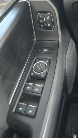 2025 Ford F-150 | Thumbnail Photo 13 of 32