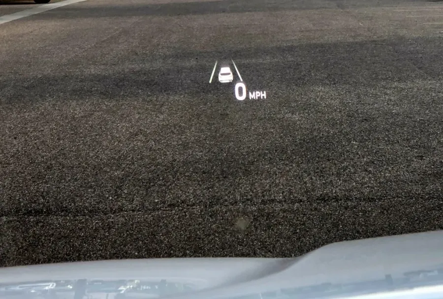 2022 Hyundai Santa Fe | Photo 17 of 33