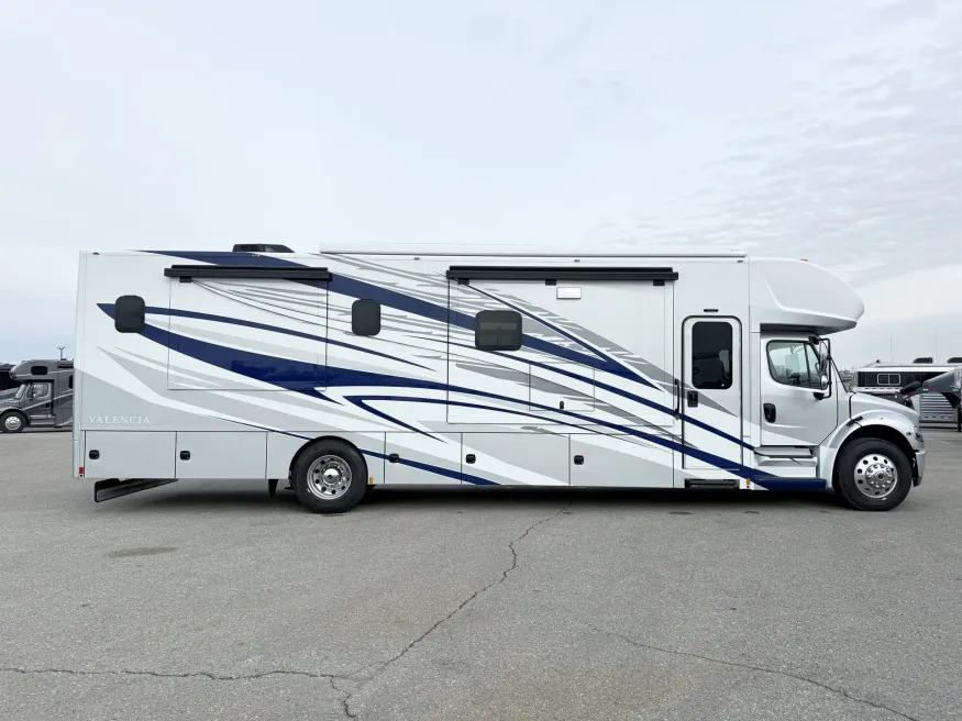 2026 Renegade Valencia 39RB | Photo 2 of 23