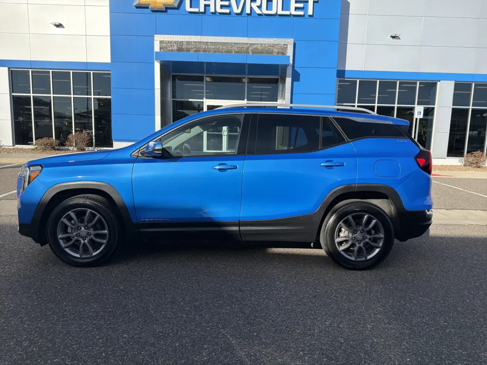 2024 GMC Terrain SLT