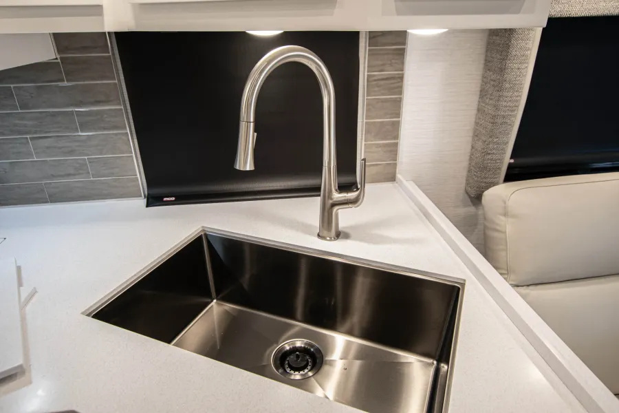 2026 Newmar Super Star 4059 | Photo 17 of 28