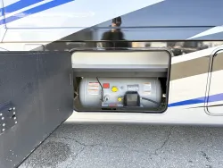 2025 Thor Palazzo GT 33.6 | Thumbnail Photo 31 of 30