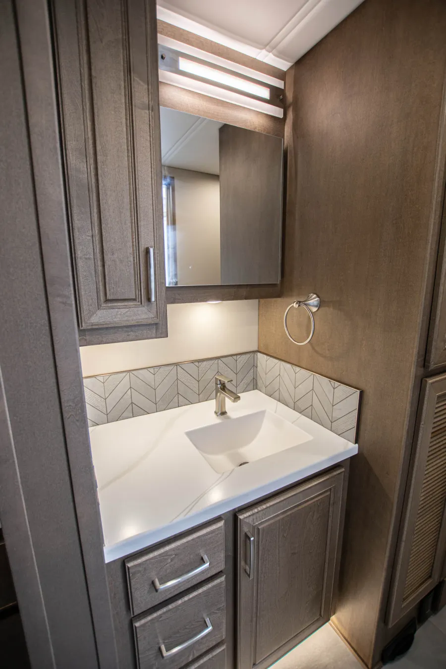 2026 Renegade Verona LE 40LTS | Photo 25 of 29