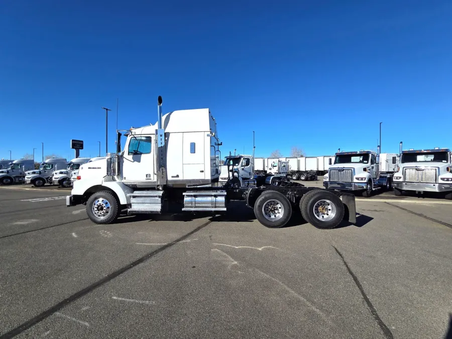 2021 Western Star 4900SA | Photo 8 of 19
