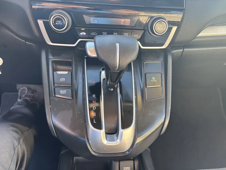 2019 Honda CR-V LX | Photo 13 of 15