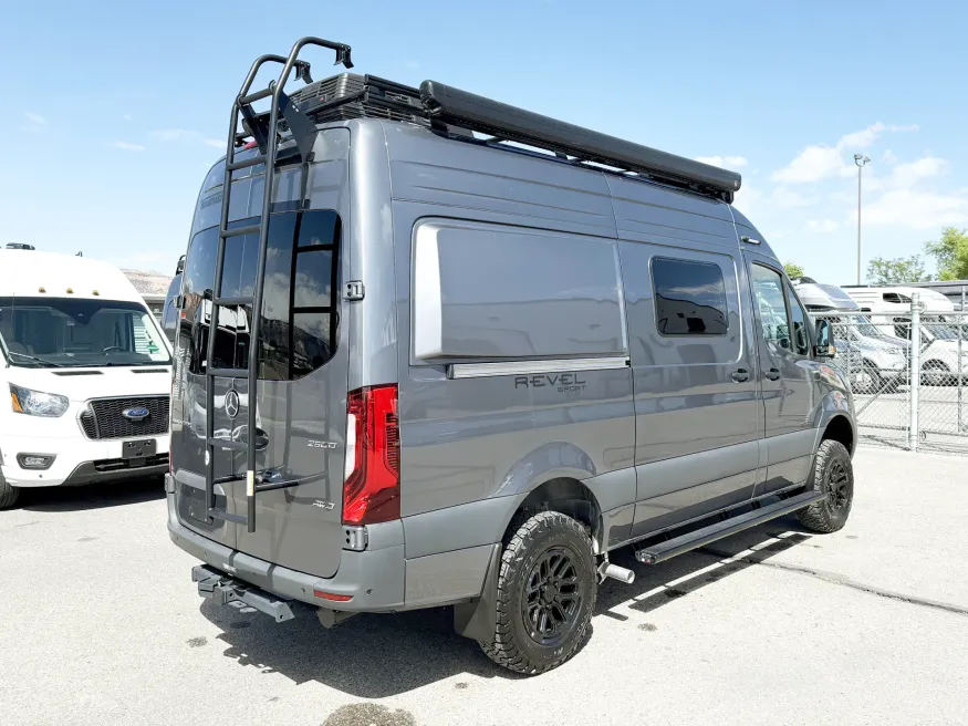 2027 Winnebago Revel Sport 44C | Photo 9 of 13