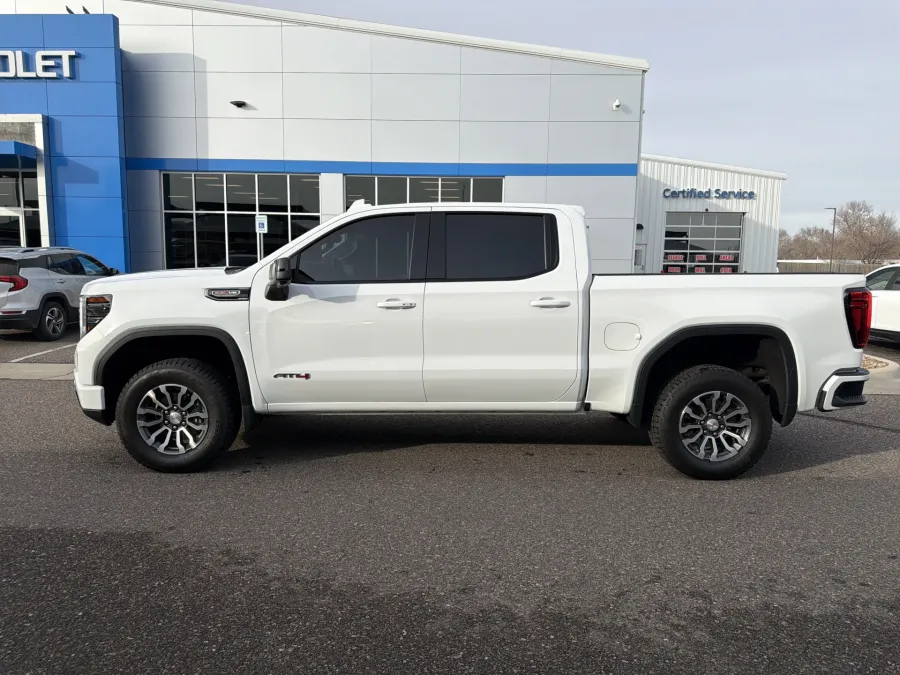 2023 GMC Sierra 1500 AT4 | Photo 1 of 22