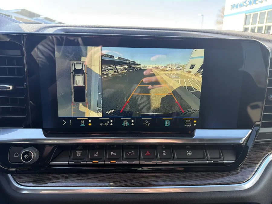 2026 Chevrolet Silverado 3500HD LT | Photo 14 of 19