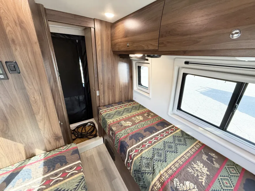 2020 Winnebago Boldt 70KL | Photo 12 of 20