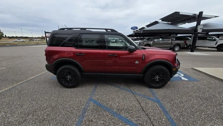 2025 Ford Bronco Sport | Photo 4 of 32