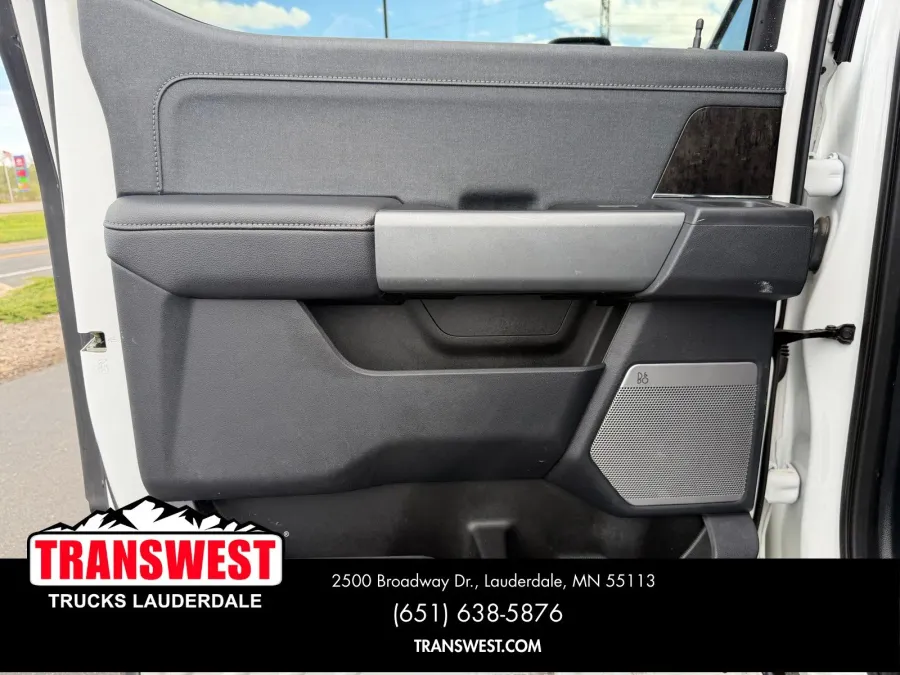 2023 Ford F-350 | Photo 17 of 23