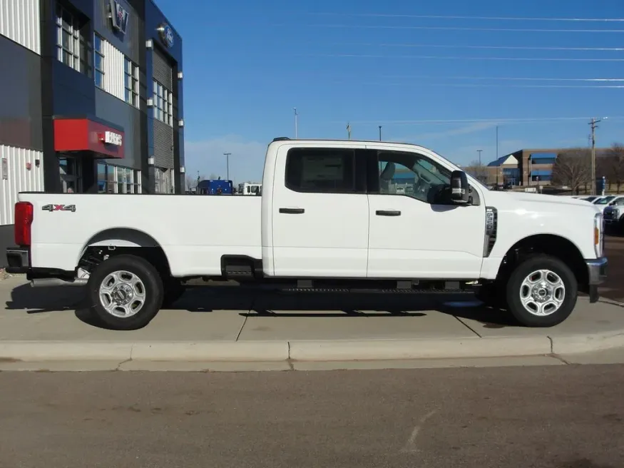 2026 Ford Super Duty F-350 XLT | Photo 10 of 24