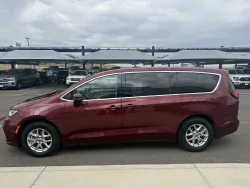 2023 Chrysler Pacifica Touring L | Thumbnail Photo 4 of 24