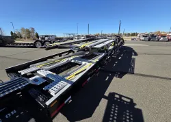 2022 Peterbilt 389 | Thumbnail Photo 17 of 40