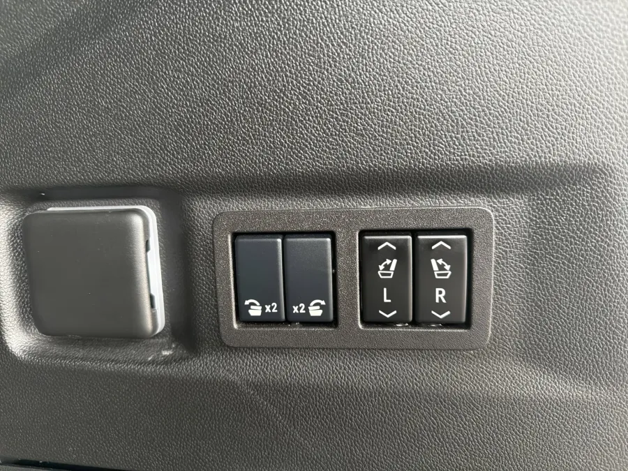 2024 Chevrolet Tahoe LT | Photo 9 of 26