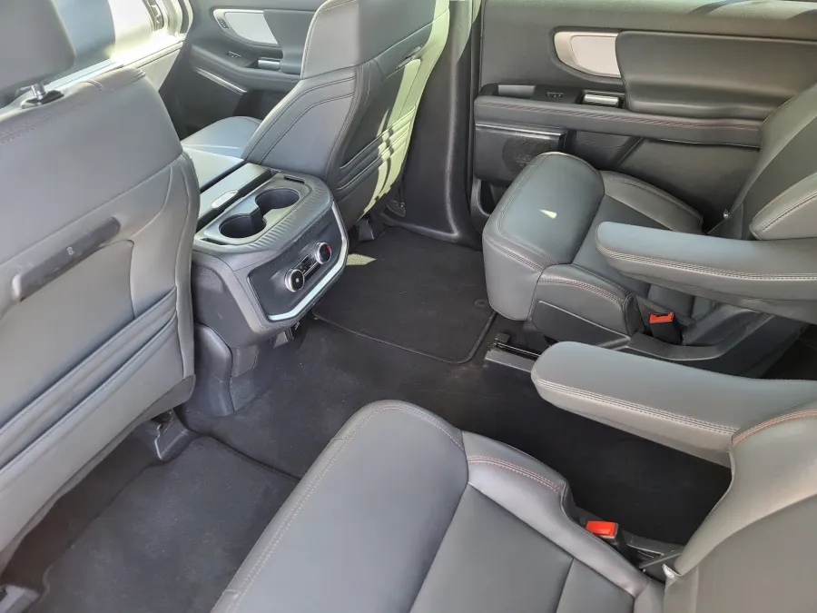 2025 Ford Expedition Max Active | Photo 23 of 27