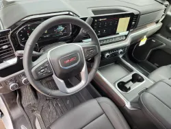 2025 GMC Sierra 2500HD SLT | Thumbnail Photo 7 of 32