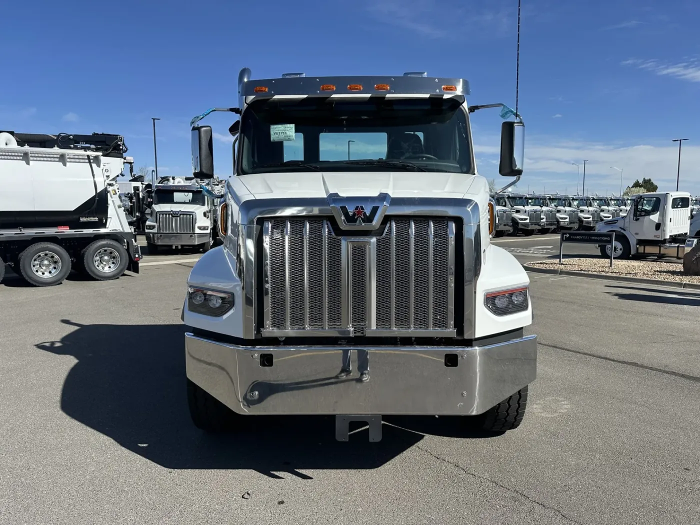 2025 Western Star 47X | Photo 2 of 14