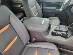 2026 GMC Sierra 3500HD AT4 | Thumbnail Photo 12 of 26