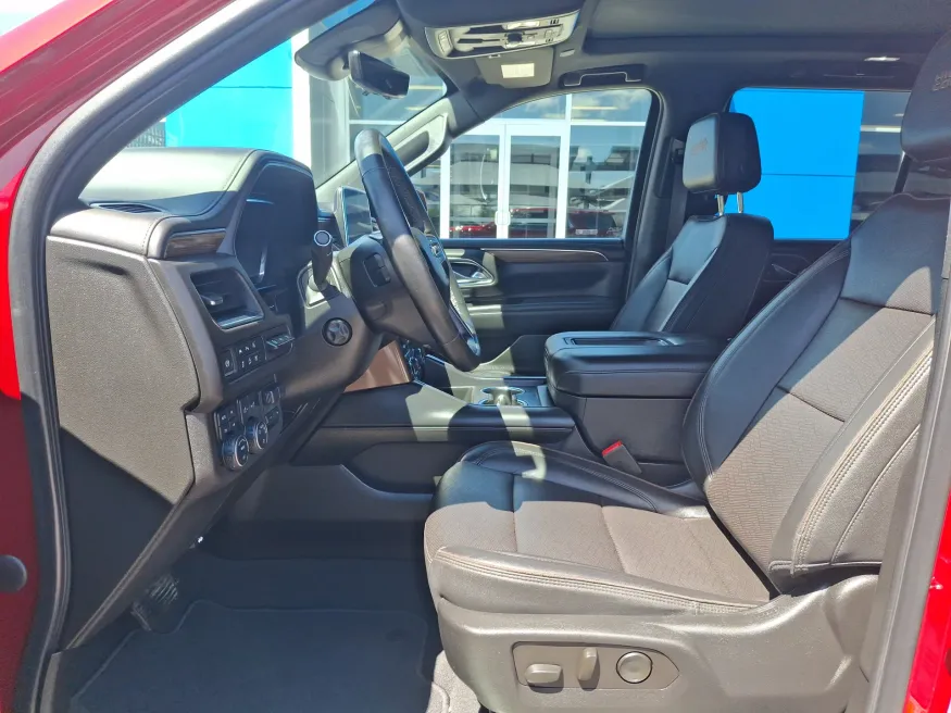 2023 Chevrolet Tahoe High Country | Photo 16 of 23