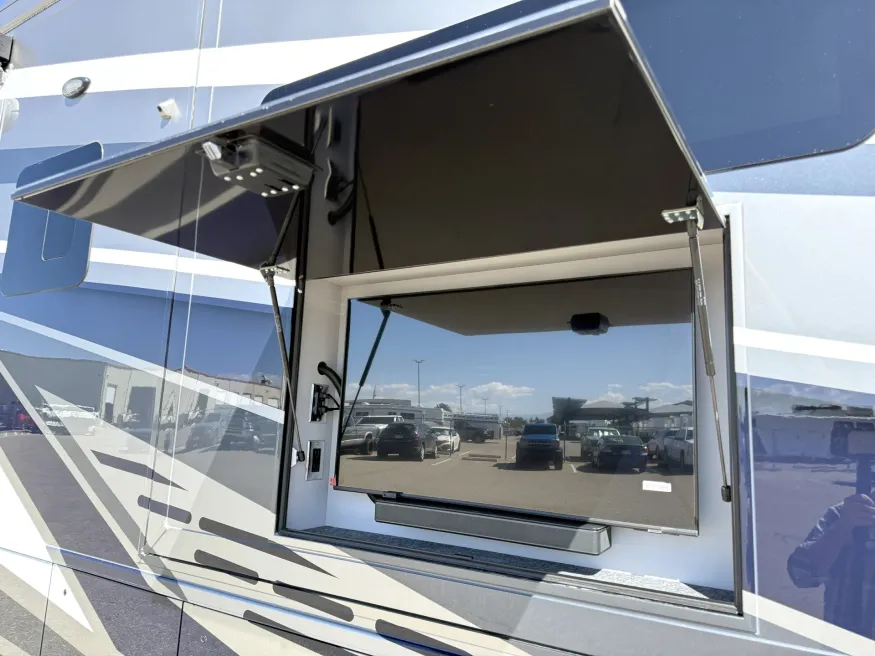 2026 Newmar King Aire 4531 | Photo 28 of 35