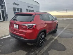 2026 Jeep Compass Latitude Altitude | Thumbnail Photo 7 of 24