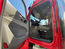 2022 Peterbilt 567 | Thumbnail Photo 8 of 25